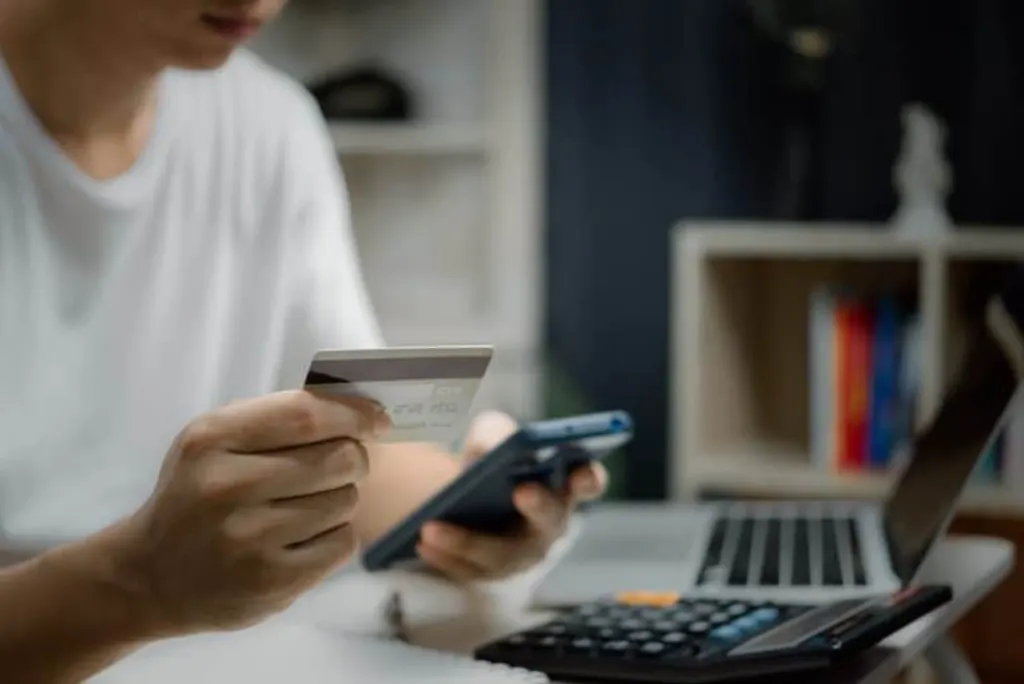 Révolutionnez votre entreprise avec le commerce en ligne simplifié : découvrez les clés du succès !