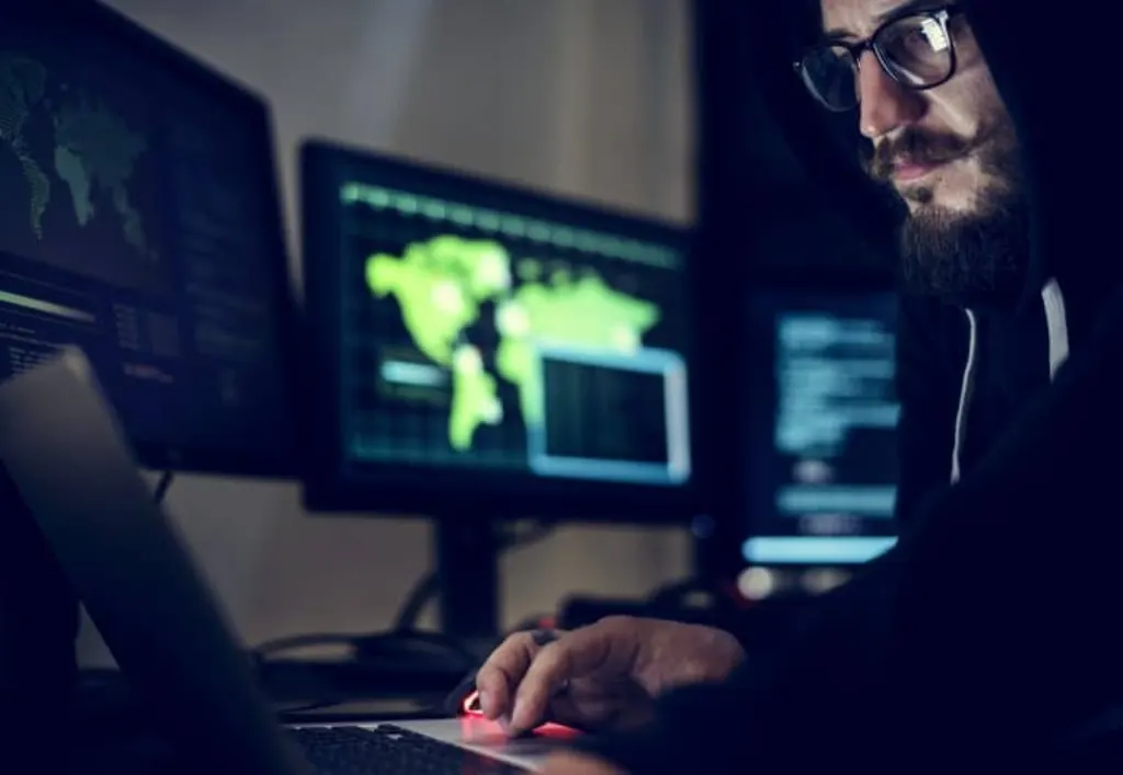 Découvrez les terrifiantes menaces de la cybercriminalité avec l’intelligence artificielle : bilan complet et avenir effrayant